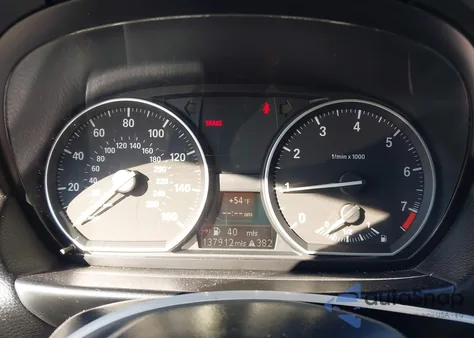 2011 BMW 128I z USA, uszkodzony, nr VIN WBAUP7C5XBVM54479